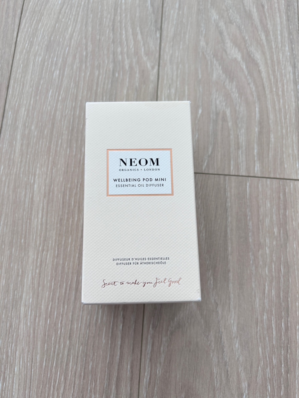 NEOM WELLBEING POD MINI - ESSENTIAL OIL DIFFUSER (PINK)